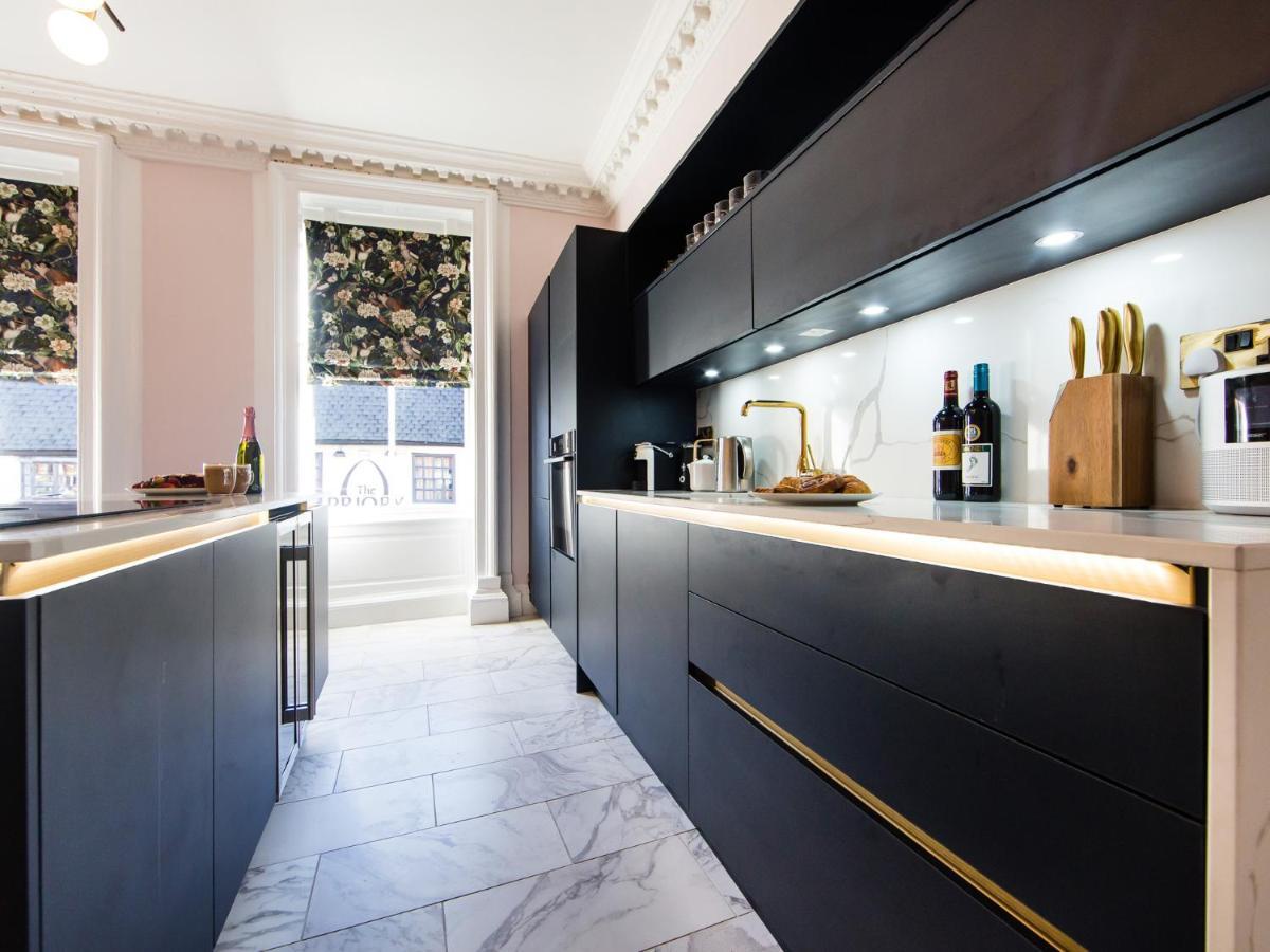 Maison Parfaite Yo1 - Exquisite 400 Year Old, City Centre Townhouse York Esterno foto